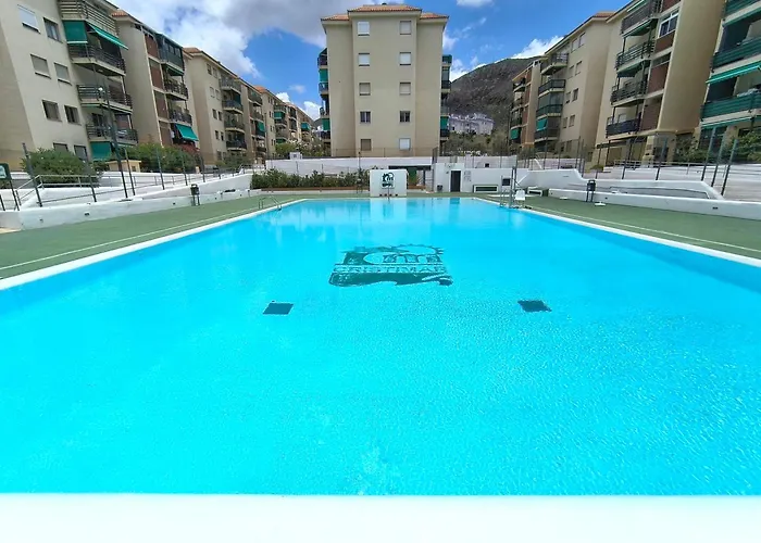 Sun Apartment - 3 Bedrooms, Priv Parking, Pool, Ac, Tv Channels, Fibre Net